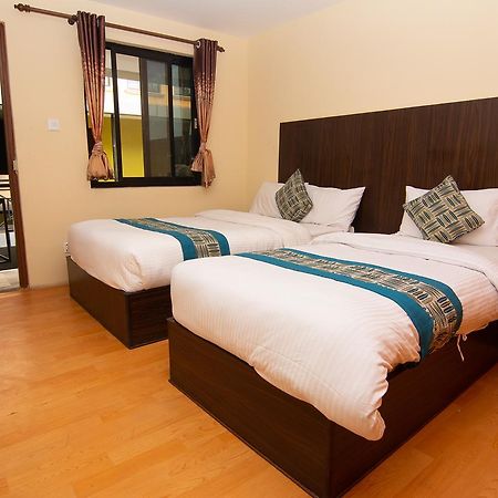 Hotel Dine & Dream Kathmandu Esterno foto