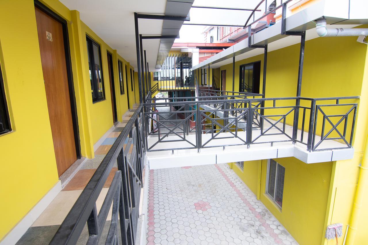 Hotel Dine & Dream Kathmandu Esterno foto