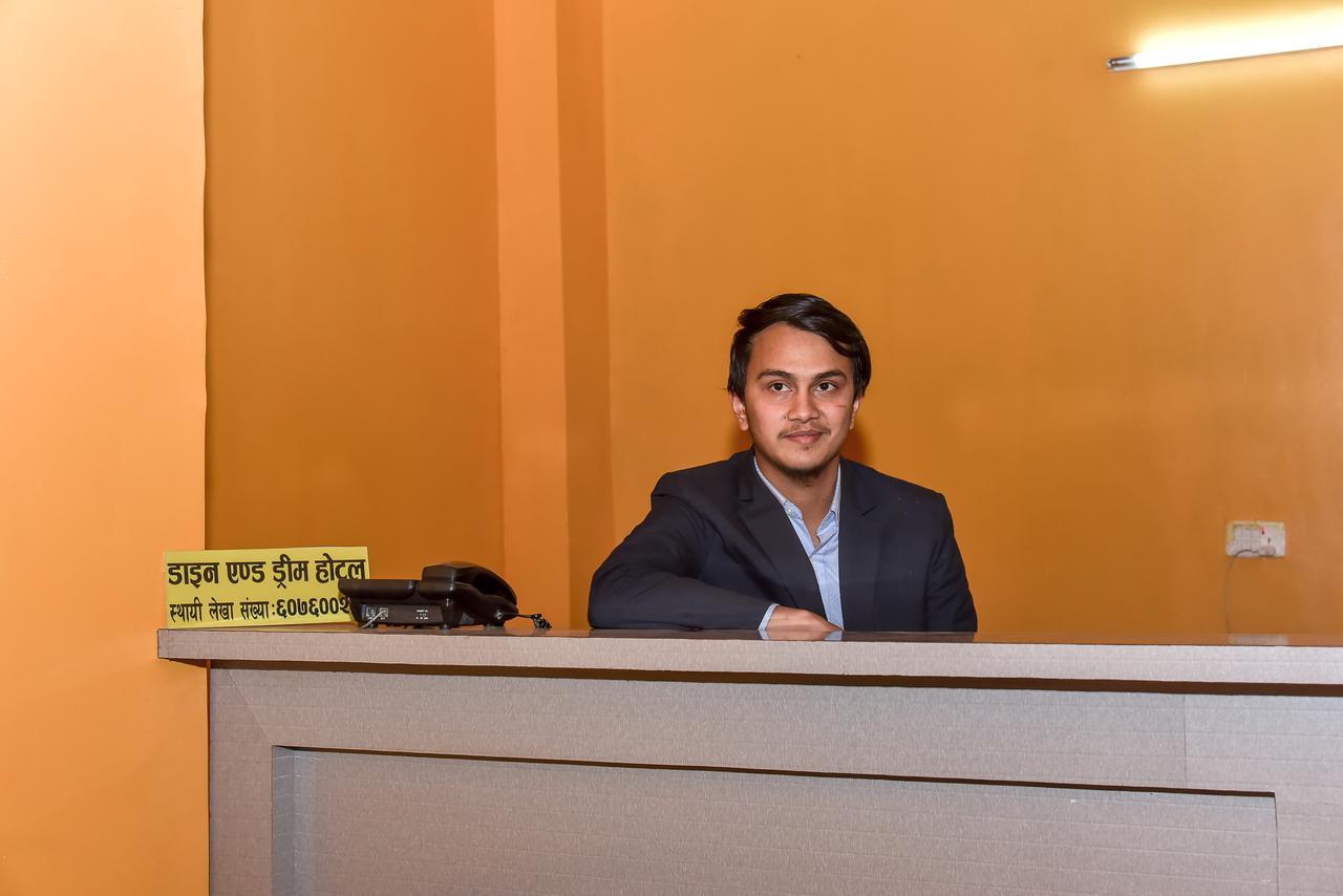 Hotel Dine & Dream Kathmandu Esterno foto