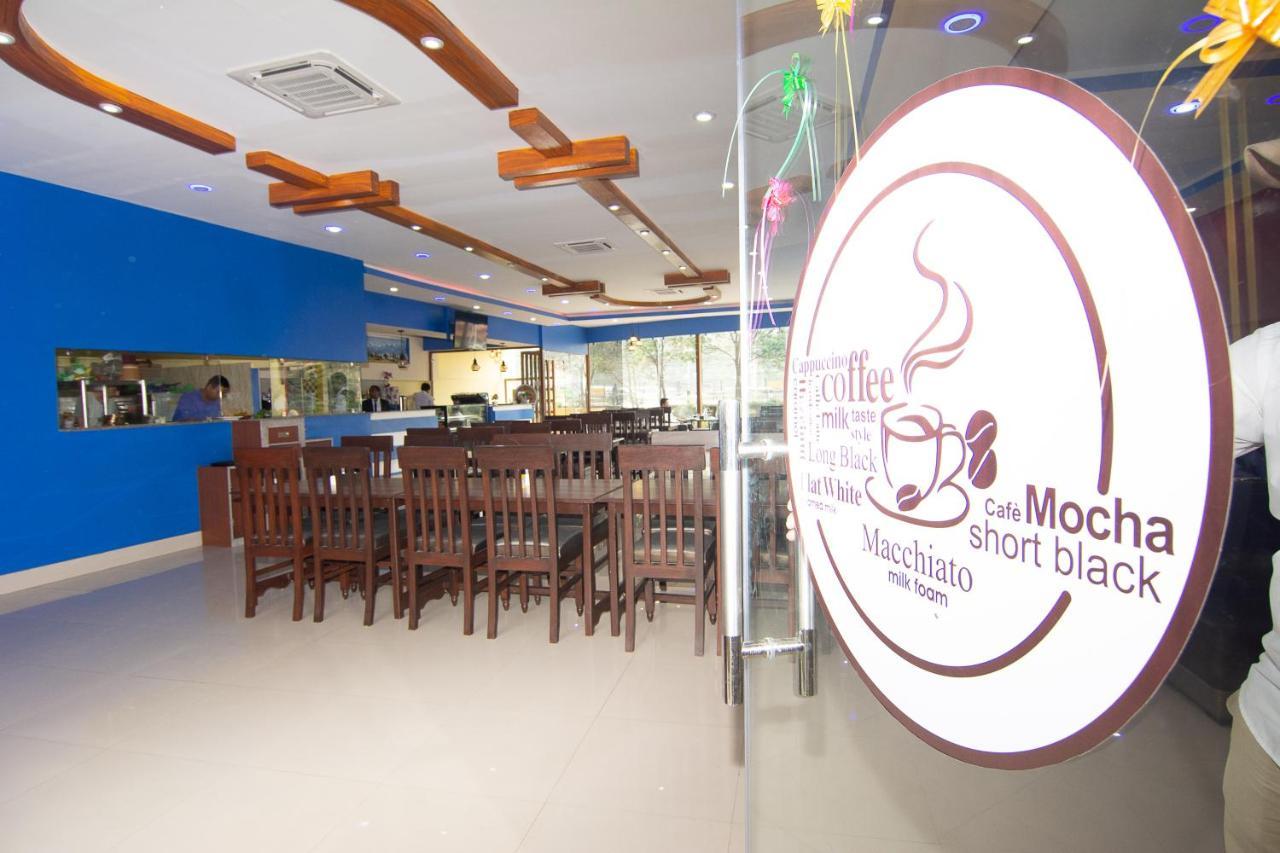 Hotel Dine & Dream Kathmandu Esterno foto